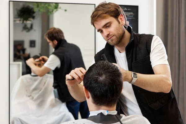 Professional Hairdresser Does Haircut Caucasian Client Man Barber Shop — Stok fotoğraf