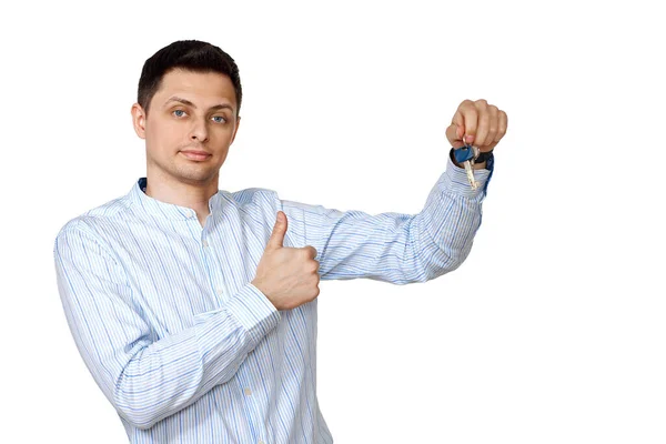 Glücklicher Kaukasischer Mann Mit Schlüsseln Auf Weißem Hintergrund — Stockfoto