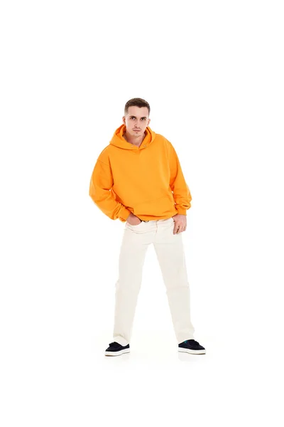 Νεαρός Όμορφος Άντρας Πορτοκαλί Λευκό Φούτερ Χώρο Για Λογότυπο Σχέδιό — Φωτογραφία Αρχείου