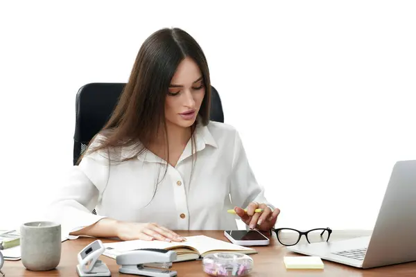 Attractive Business Woman Using Phone Office — Stock Photo, Image