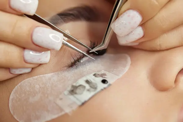 Beautiful Female Face Lash Extension Procedure Salon Fake Eyelashes — Stock Photo, Image