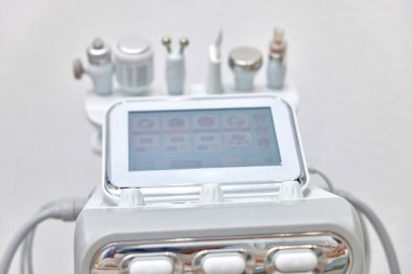 Modern estetik kliniğinde modern kozmetik ekipmanları, yakın çekim