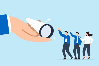 İşadamı eli, çalışanlara konuşması için megafon teklif ediyor.