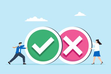 Artıları ve eksileri olan iki iş adamı, doğru ve yanlış semboller.