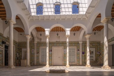 Testin Görüşleri - Kuzey Tunus