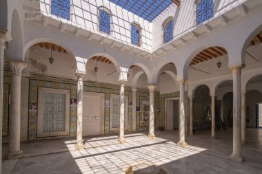 Testin Görüşleri - Kuzey Tunus