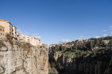 Konstantin - Kuzeydoğu Cezayir 'in Konstantin Eyaleti' nin başkenti.