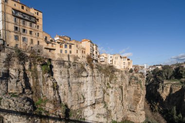 Konstantin - Kuzeydoğu Cezayir 'in Konstantin Eyaleti' nin başkenti.