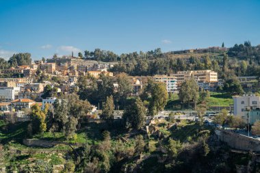 Konstantin - Kuzeydoğu Cezayir 'in Konstantin Eyaleti' nin başkenti.