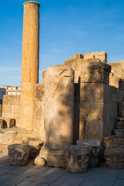 Tebessa - Cezayir 'in doğusundaki şehir - bazilika kompleksinin kalıntıları