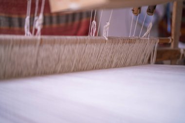 Güney Tunus 'ta büyük bir ada olan Djerba' da dokuma atölyesi