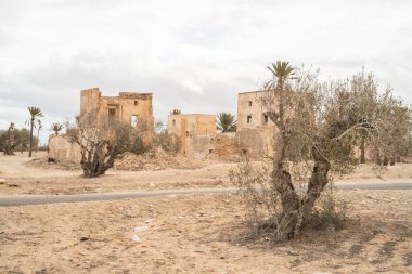 Eski ev - konut - terk edilmiş Djerbian - Djerba - Güney Tunus