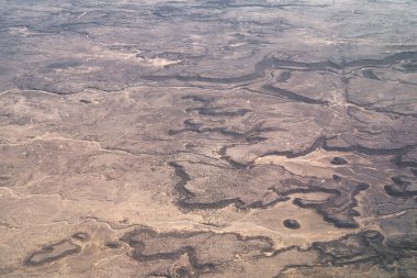 Gökten görünen Cezayir çölü. Tassili-Djanet Ulusal Parkı