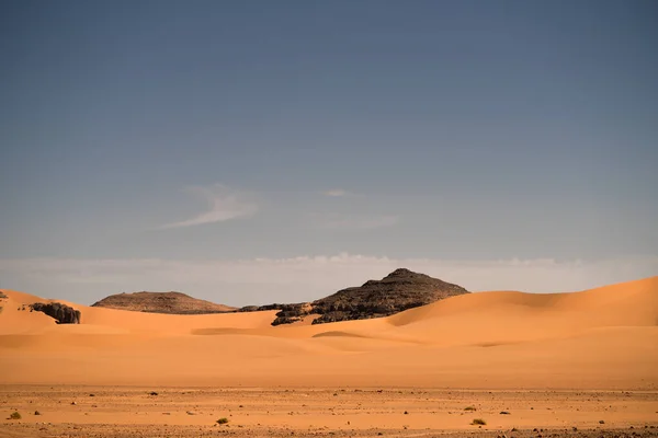 Uitzicht Sahara Woestijn Van Tadrart Rouge Tassili Najer Djanet City — Stockfoto