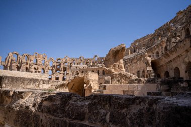 El Jem Kolezyumu. Afrika 'daki en büyük Roma amfitiyatrosu. Unesco Dünya Mirası.