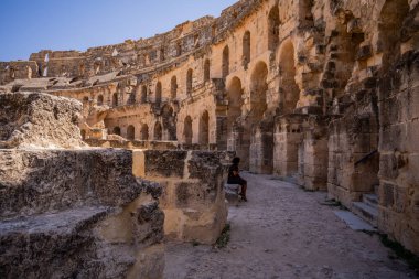 El Jem Kolezyumu. Afrika 'daki en büyük Roma amfitiyatrosu. Unesco Dünya Mirası.
