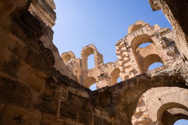 El Jem Kolezyumu. Afrika 'daki en büyük Roma amfitiyatrosu. Unesco Dünya Mirası.