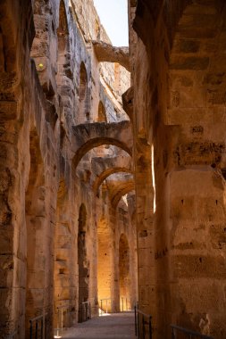 El Jem Kolezyumu. Afrika 'daki en büyük Roma amfitiyatrosu. Unesco Dünya Mirası.