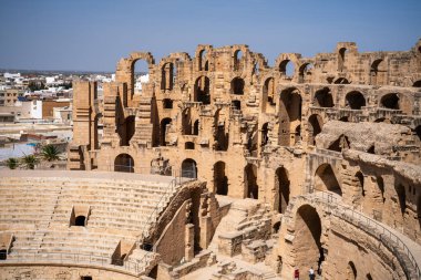 El Jem Kolezyumu. Afrika 'daki en büyük Roma amfitiyatrosu. Unesco Dünya Mirası.