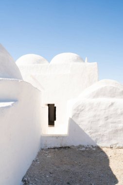 Güney Tunus 'taki Cerba-Sidi Yati adasındaki tarihi cami.