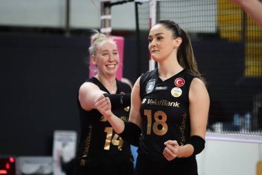 ISTANBUL, TURKEY - 17 HAZİRAN 2022: Vakıfbank 'ta Zehra Gunes, Vakıfbank Spor Salonu' nda Eczacibasi Türkiye Sultanlar Ligi maçına karşı