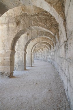 Antalya 'da Aspendos Antik Şehir Tiyatrosu Koridoru, Türkiye