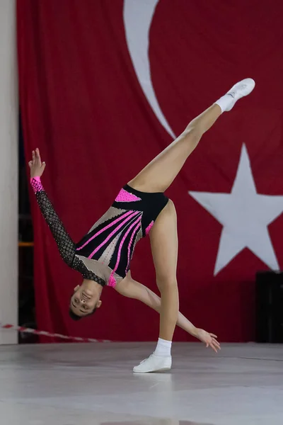 Istanbul Turkey April 2022 Undefined Athlete Performs Aerobic Gymnastics Turkish — Stock Fotó