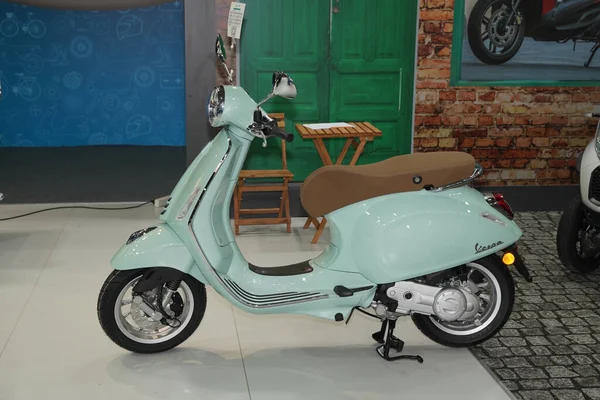 stock image ISTANBUL, TURKEY - APRIL 23, 2022: Vespa motorcycle on display at Motobike Expo in Istanbul Exhibition Center