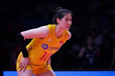 ANKARA, TURKIYE - HAZİRAN 05, 2022: Wang Yunlu Tayland 'a karşı Çin VNL Havuzu maçı Ankara Arena' da