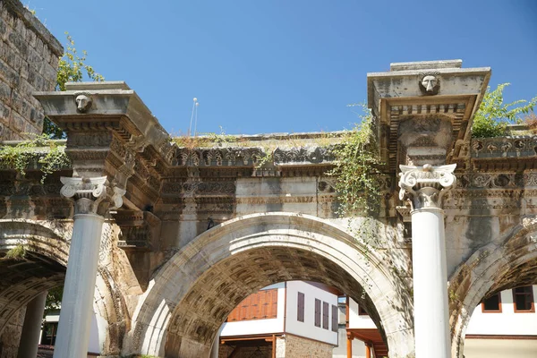 Πύλη Των Αδριανών Στην Αττάλεια Turkiye — Φωτογραφία Αρχείου