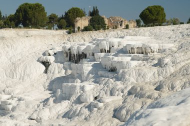 Denizkiye 'de Pamukkale' de Travertines Terasları