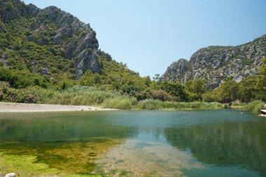 Antalya 'nın Kumluca kentindeki Olympus Antik Kenti' nde nehir, Türkiye