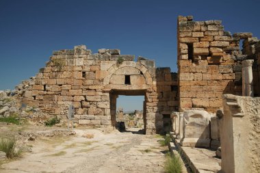 Pamukkale 'deki Hierapolis Antik Şehir Kapısı, Denizli Şehri, Türkiye
