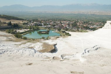 Denizkiye 'de Pamukkale' de Travertines Terasları