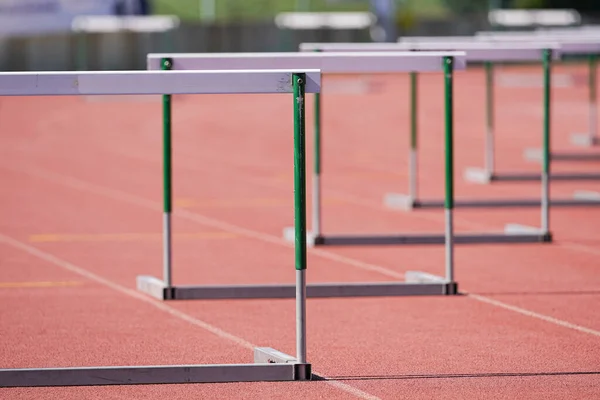 White Hurdles Athletics Track — Stock Photo, Image