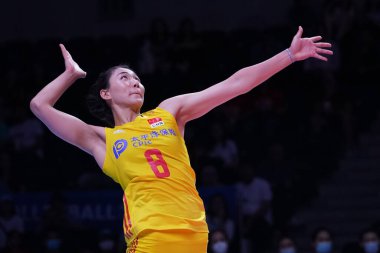 ANKARA, TURKIYE - Haziran 05, 2022: Jin Ye, Ankara Arena 'da oynanan Tayland-Çin VNL Havuz Maçı' nda görev yapıyor