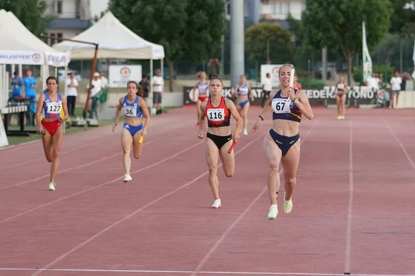 Denizli Turkiye Lipiec 2022 Sportowcy Biegający Sztafecie 4X100 Metrów Podczas — Zdjęcie stockowe