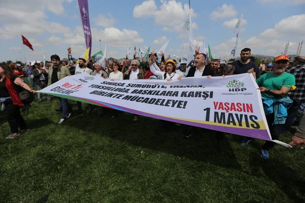 Istanbul Turkey May 2022 People Gathered Maltepe International Workers Day — Zdjęcie stockowe