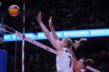 ANKARA, TURKIYE - HAZİRAN 05, 2022: Van Gestel Celine, Ankara Arena 'da oynanan Türkiye-Belçika VNL Havuz Maçı sırasında görev başında