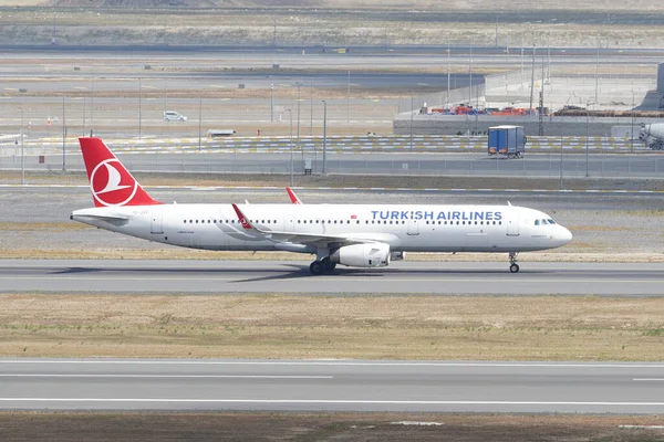 Стамбул Турция Августа 2022 Года Airbus 321 231 7516 Авиакомпании — стоковое фото
