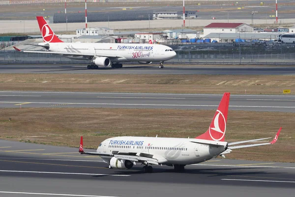 Istanbul Turkiye Августа 2022 Turkish Airlines Boeing 737 8F2 42002 — стоковое фото