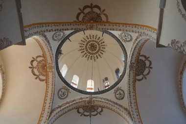 İSTANBUL, TÜRKİYE - 25 Şubat 2023: Fatih ilçesindeki Vefa Kilisesi Camii Kubbesi