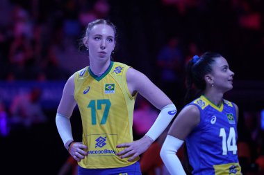 ANKARA, TURKIYE - 13 Temmuz 2022: Bergmann Julia Isabelle, Ankara Arena 'da oynanan Japonya-VNL çeyrek final maçından önce ısınıyor