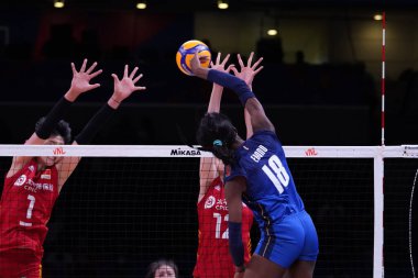 ANKARA, TURKIYE - 14 Temmuz 2022: Egonu Paola Ogechi, Ankara Arena 'da oynanan İtalya-Çin VNL çeyrek final maçında