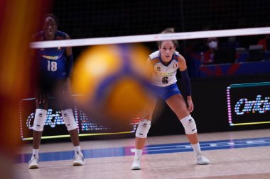 ANKARA, TURKIYE - 14 Temmuz 2022: De Gennaro Monica İtalya 'da Çin' e karşı VNL çeyrek final maçı Ankara Arena 'da