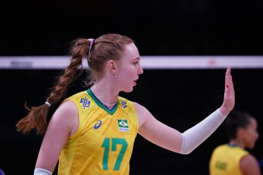 ANKARA, TURKIYE - 13 Temmuz 2022: Brezilya 'da Bergmann Julia Isabelle ile Ankara Arena' da oynanan Japonya-VNL çeyrek final maçı