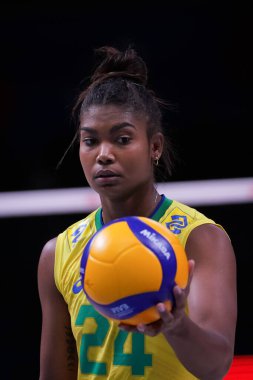 ANKARA, TURKIYE - 13 Temmuz 2022: Brezilya 'da Geraldo Teixeira Lorenne Japonya' ya karşı Ankara Arena 'da oynanan VNL çeyrek final maçı