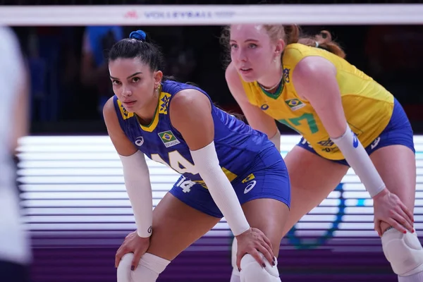 ANKARA, TURKIYE - 13 Temmuz 2022: Brezilya 'da Araujo Natalia, Ankara Arena' da Japonya 'ya karşı VNL çeyrek final maçı