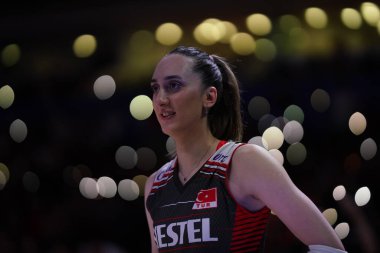 ANKARA, TURKIYE - 14 Temmuz 2022: Aykac Ayca, Ankara Arena 'da oynanan Türkiye-Tayland VNL çeyrek final maçında ısınıyor