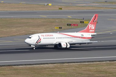 ISTANBUL, TURKIYE - AUGUST 06, 2022: FlyJordan Boeing 737-33V (29342) landing to Istanbul International Airport